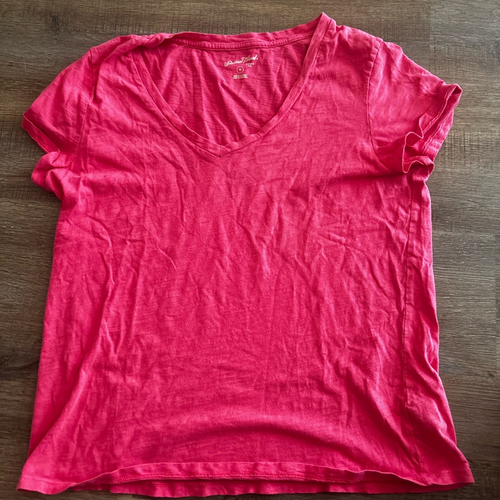 Universal Thread Top